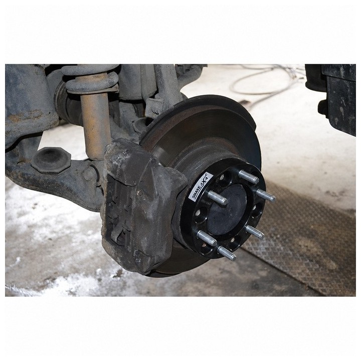 Dystans koła Snakeman 4WD — Toyota Land Cruiser, Toyota 4Runner, Toyota Hilux (SND6X139,7X106,1X25/1,5C) - ujęcie 3