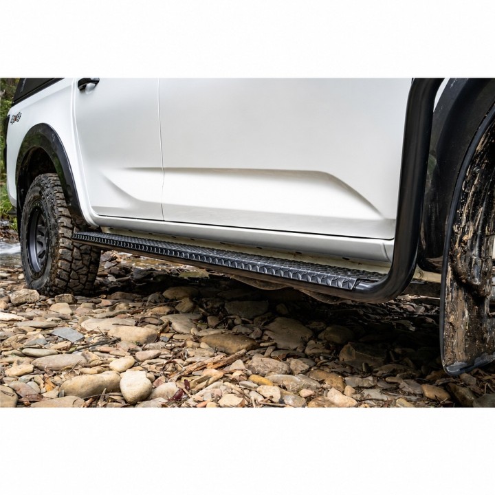 Progi stalowe Ironman 4x4 — Isuzu D-Max od 8/2019 (SS074-D)