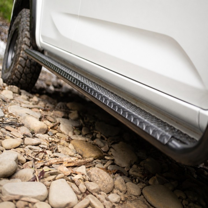 Progi stalowe Ironman 4x4 — Isuzu D-Max od 8/2019 (SS074-D) - ujęcie 2