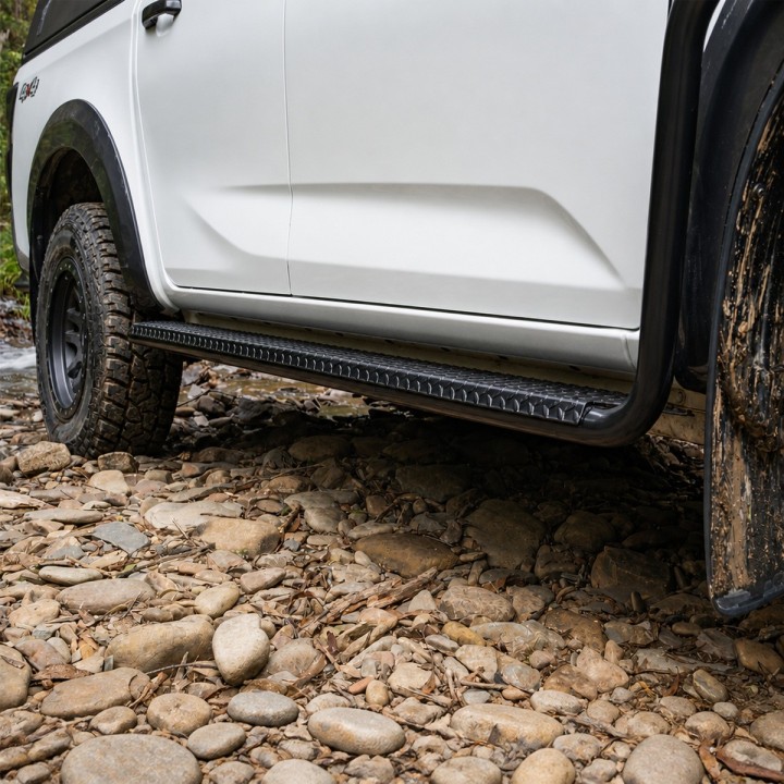 Progi stalowe Ironman 4x4 — Isuzu D-Max od 8/2019 (SS074-D) - ujęcie 3