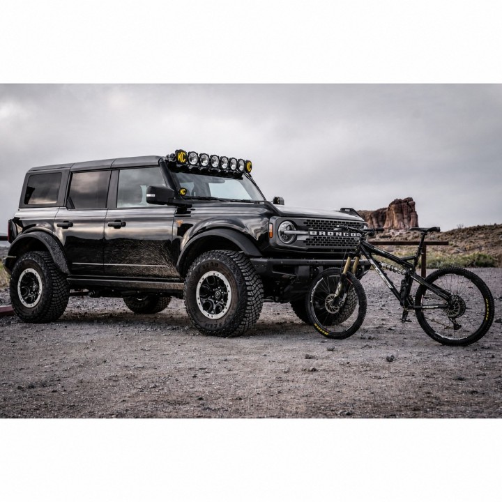 KC HiLiTES Gravity LED Pro6 50" belka nad szybę Ford Bronco