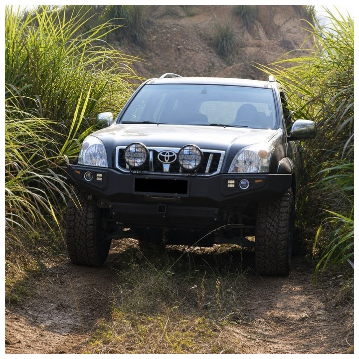 Stalowy przedni zderzak z płytą montażową wyciągarki Snakeman 4WD — Toyota Land Cruiser Prado (SNBF05) IRONMAN 4x4 - ujęcie 7