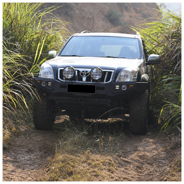 Stalowy przedni zderzak z płytą montażową wyciągarki Snakeman 4WD — Toyota Land Cruiser Prado (SNBF05) IRONMAN 4x4 - ujęcie 9