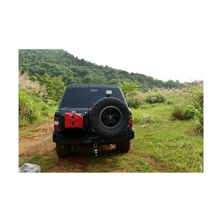 Tylny stalowy zderzak Snakeman 4WD — Nissan Patrol Y61 (SNBR02) IRONMAN 4x4 - ujęcie 3