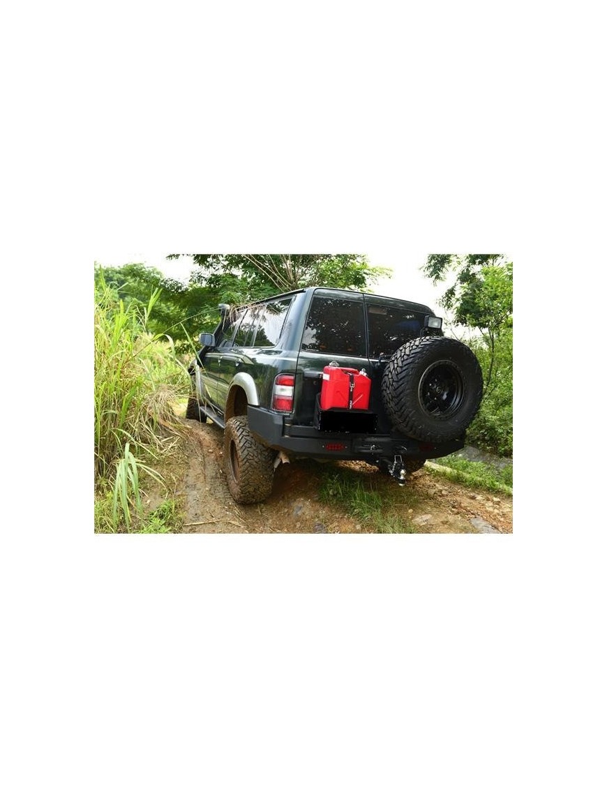 Tylny stalowy zderzak Snakeman 4WD — Nissan Patrol Y61 (SNBR02) IRONMAN 4x4 - ujęcie 4 Tylny stalowy zderzak Snakeman 4WD — Nissan Patrol Y61 (SNBR02) IRONMAN 4x4 - ujęcie 4