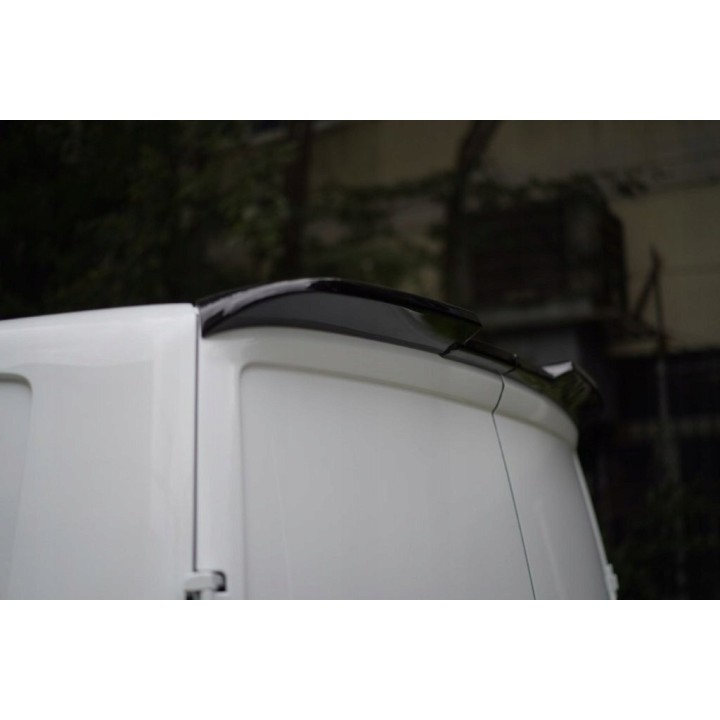 Body kit wizualny Ford Transit Custom 2022+ czarny połysk - ujęcie 4
