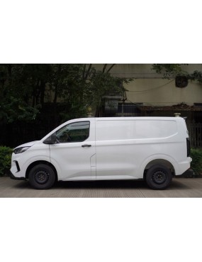 Body kit wizualny Ford Transit Custom 2022+ czarny połysk