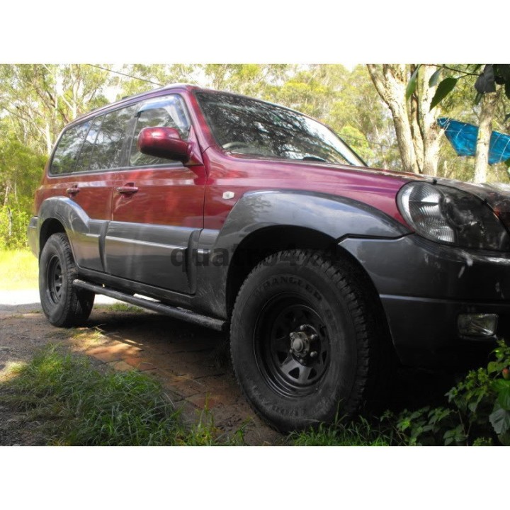 Felga stalowa czarna 16x7 | ET20 Snakeman 4WD — Toyota Hilux, Hyundai Terracan (SNFC16X7-6X139,7X106,1/20/B) - ujęcie 5