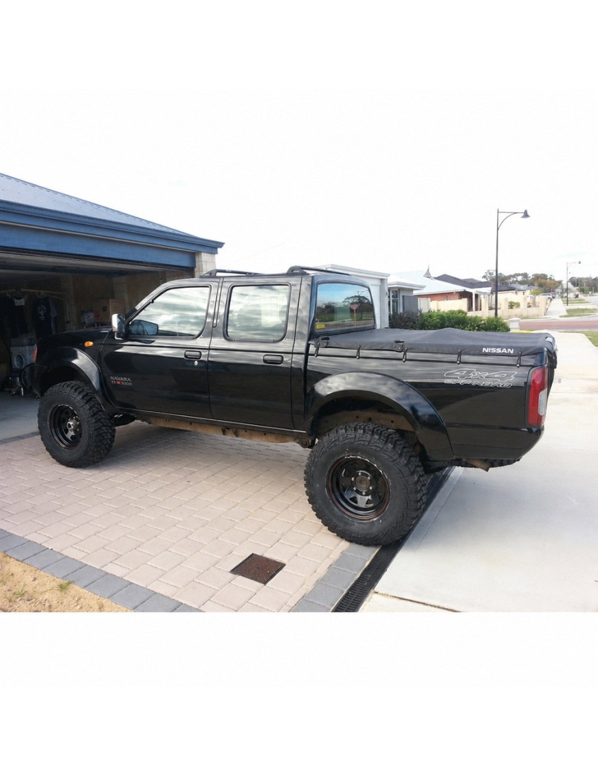 Felga stalowa czarna 16x7 | ET20 Snakeman 4WD — Nissan Navara D22 (SNFC16X7-6X139,7X108/20/B)