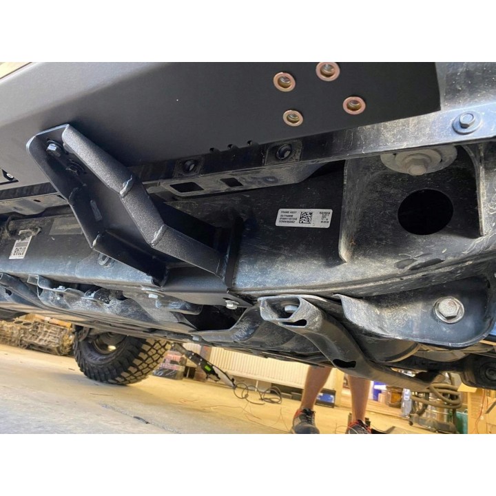 Progi stalowe z podświetleniem LED - Jeep Wrangler JLU 2018+ i 4xe TOPFIRE - ujęcie 4