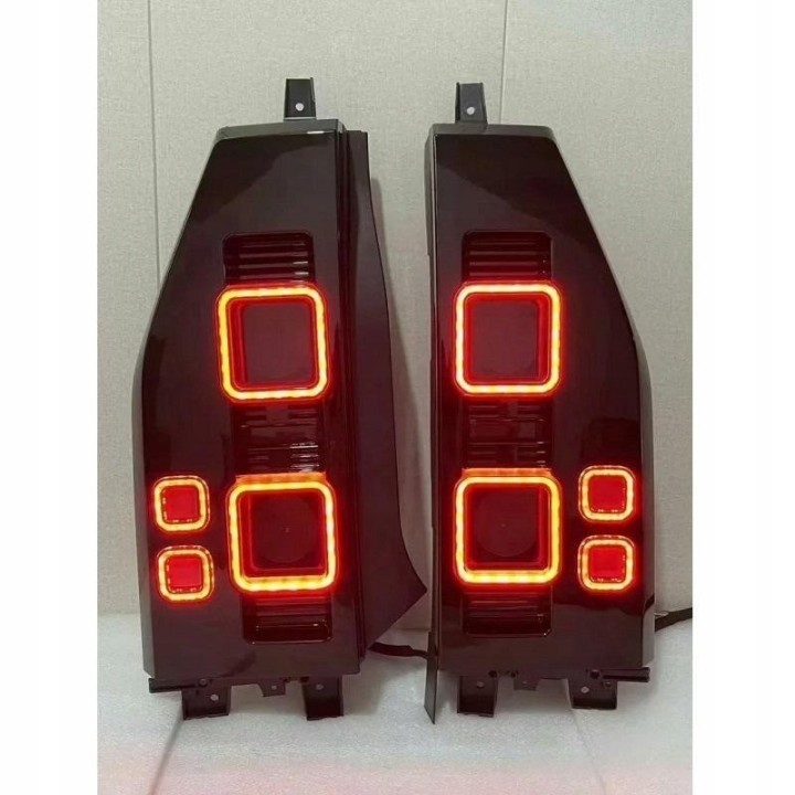 Lampy tylne LED Defender Style, panele słupków - Jetour T2 - ujęcie 2