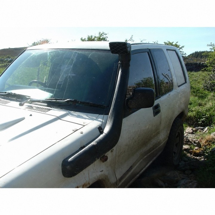 Snorkel Snakeman 4WD — Isuzu Trooper, Opel Monterey (SNSITPA) - ujęcie 4