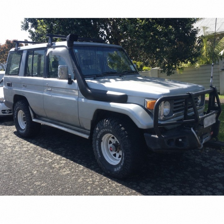 Snorkel Snakeman 4WD — Mitsubishi Pajero 2.5L 3.0L, Hyundai Galloper wszystkie modele (SNS047) - ujęcie 7