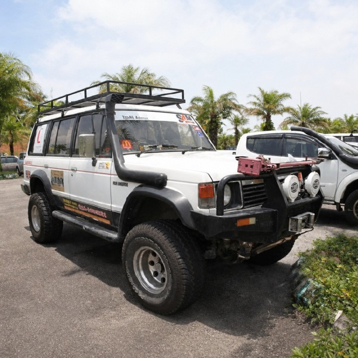 Snorkel Snakeman 4WD — Mitsubishi Pajero 2.5L 3.0L, Hyundai Galloper wszystkie modele (SNS047) - ujęcie 8