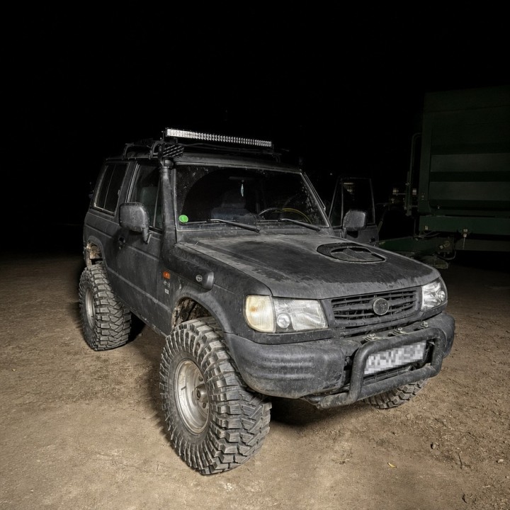 Snorkel Snakeman 4WD — Mitsubishi Pajero 2.5L 3.0L, Hyundai Galloper wszystkie modele (SNS047) - ujęcie 13