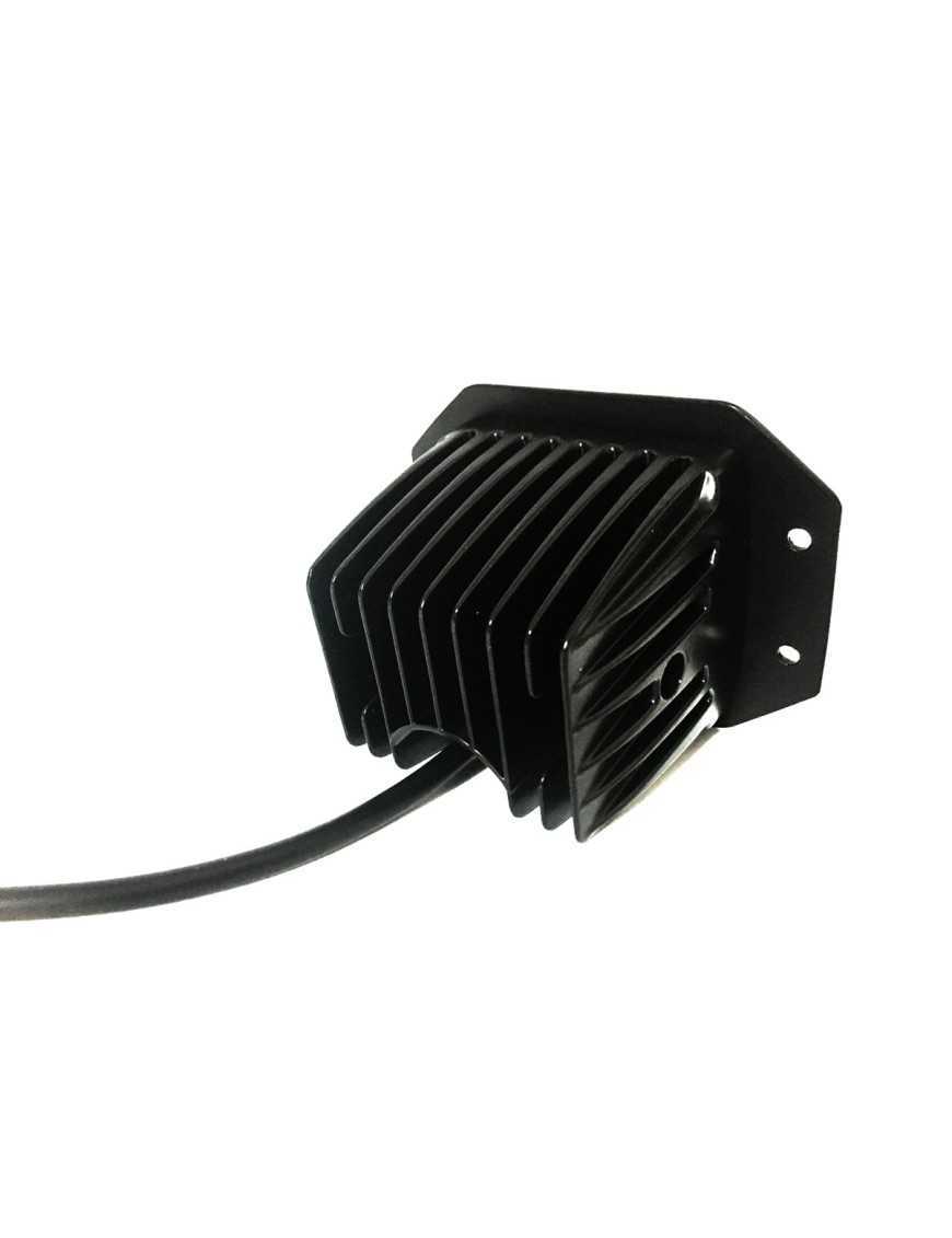 Lampa LED 4x3W Habita z uchwytami montażowymi do zabudowy w zderzak Lampa LED 4x3W Habita z uchwytami montażowymi do zabudowy w zderzak