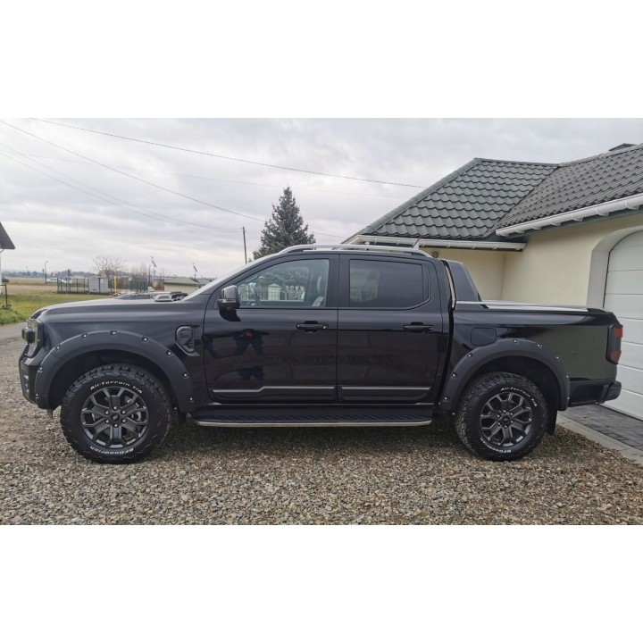 Listwy ochronne drzwi Ford Ranger T9 2023+ - ujęcie 2