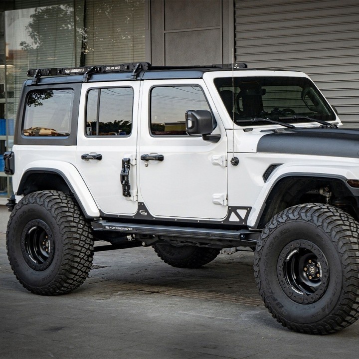 Nakładki progów FURY Jeep Wrangler JLU 4D — komplet aluminiowy - ujęcie 3