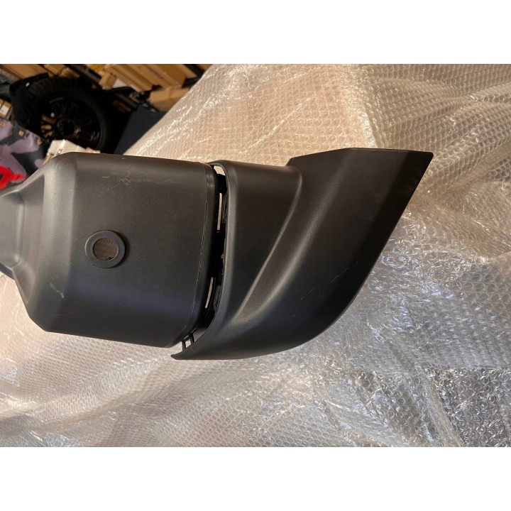 Zderzak tylny plastikowy Jeep Wrangler JL / JLU 2018+ — wersja z PDC - ujęcie 2