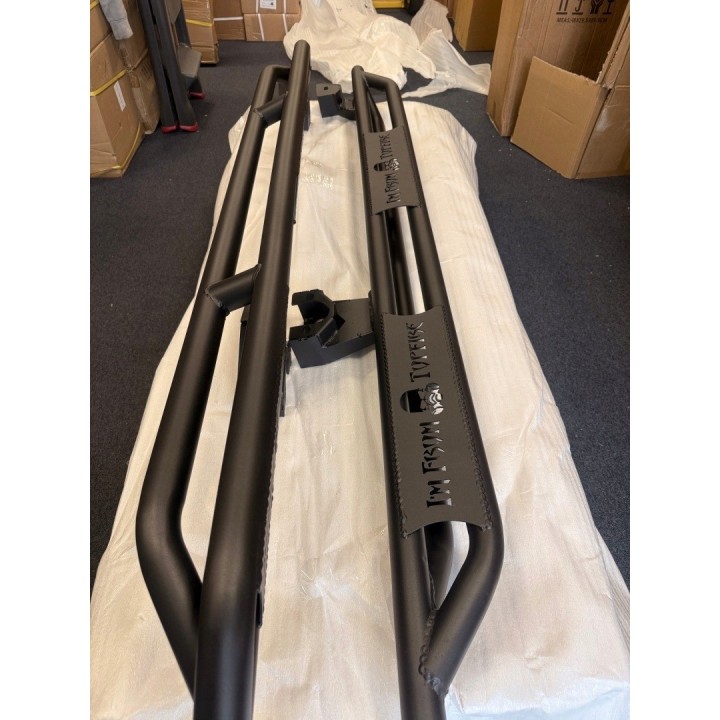 Progi rurowe stalowe TopFire Jeep Wrangler JL 4-drzwiowy 2018-2026 - ujęcie 3