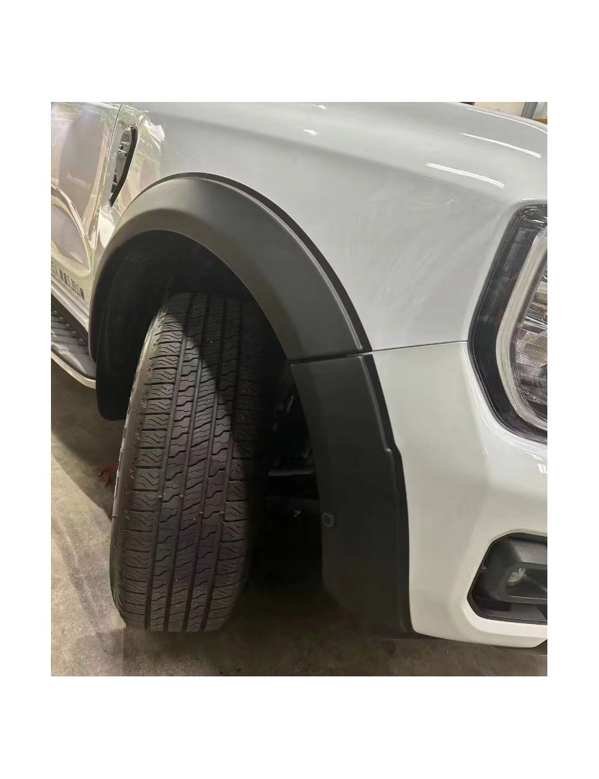 Poszerzenia błotników OEM Ford Ranger T9 2022+ — +6-7 cm, czarny mat, wersja z czujnikami PDC