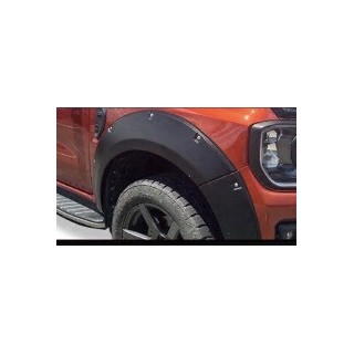 Poszerzenia błotników Ford Ranger T9 2022+ — +6-7 cm, czarne, śruby ozdobne, wersja z czujnikami PDC