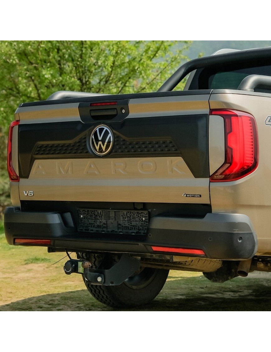 Blenda klapy bagażnika Volkswagen Amarok 2022+ — ABS, czarna
