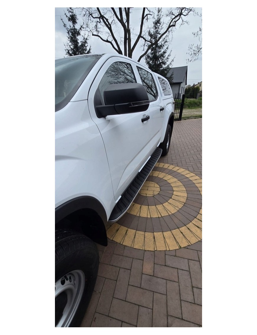 Progi boczne aluminiowe Volkswagen Amarok 2024+