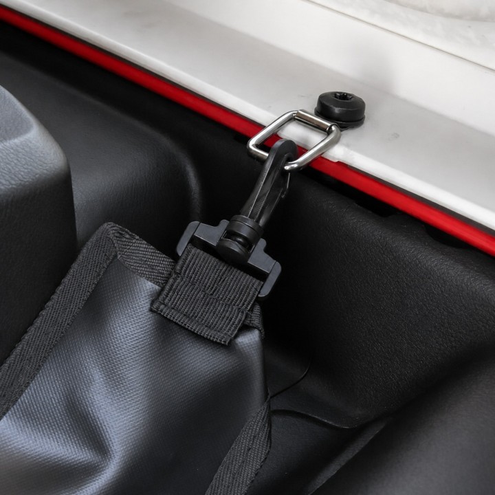 Osłona przestrzeni bagażowej Jeep Wrangler JKU 2007-2017 i JLU 2018-2025 - ujęcie 3