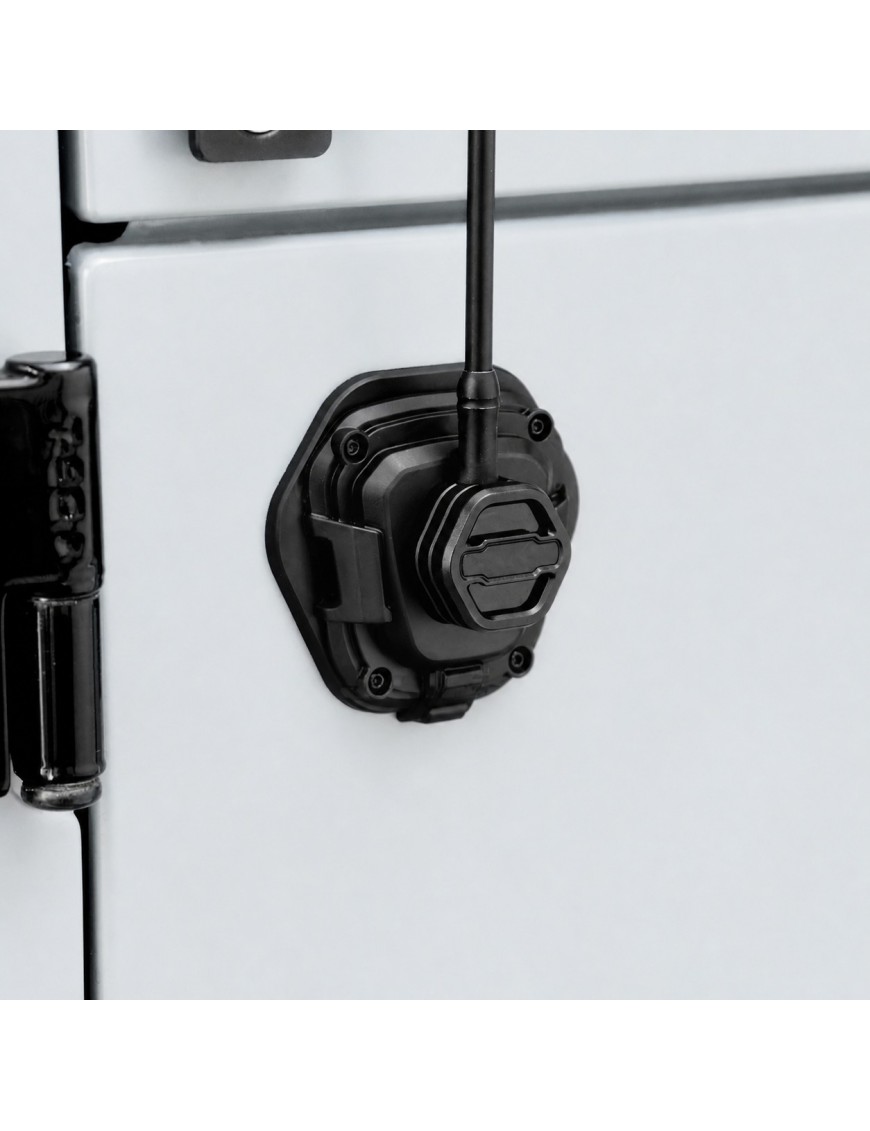 Gniazdo anteny Jeep Wrangler JK/JKU, JL/JLU i Gladiator JT — aluminium anodowane