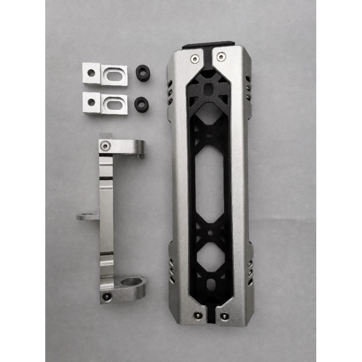 Uchwyt anteny i flagi na zawiesie koła Jeep Wrangler JK / JL — aluminiowy, srebrny - ujęcie 2