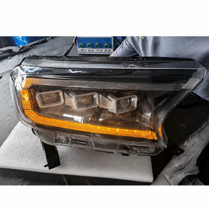 Reflektory LED Ford Ranger 2016+ Bugatti Style — komplet P+L - ujęcie 3