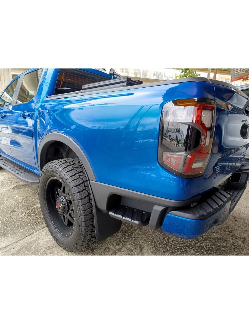 Stopnie boczne bagażnika Ford Ranger T9 2023+ — komplet (bez Raptora)