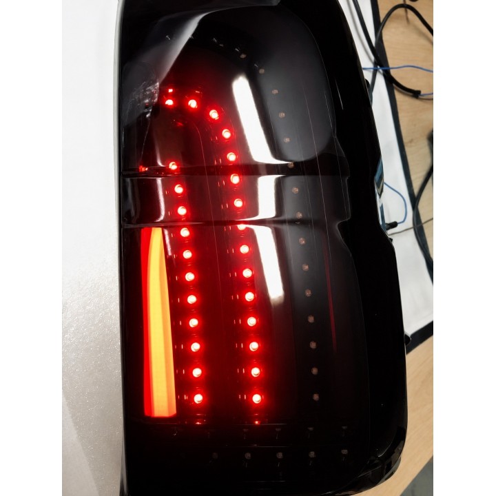 Lampy tylne LED Toyota Hilux Revo / Rocco — komplet - ujęcie 2