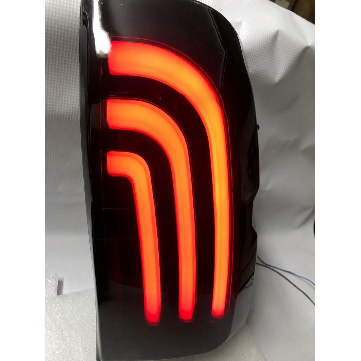 Lampy tylne LED Toyota Hilux Revo / Rocco — komplet - ujęcie 5