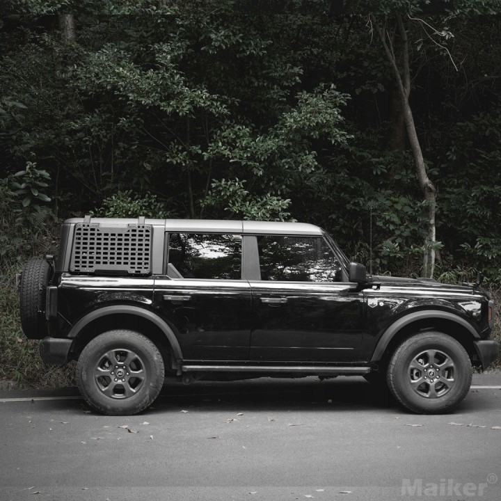 Panele Molle szyb bocznych Ford Bronco 2021+ — komplet lewy i prawy - ujęcie 2