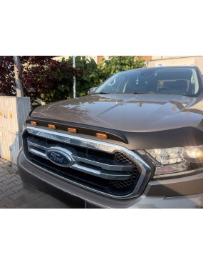 Owiewka maski z LED Ford...