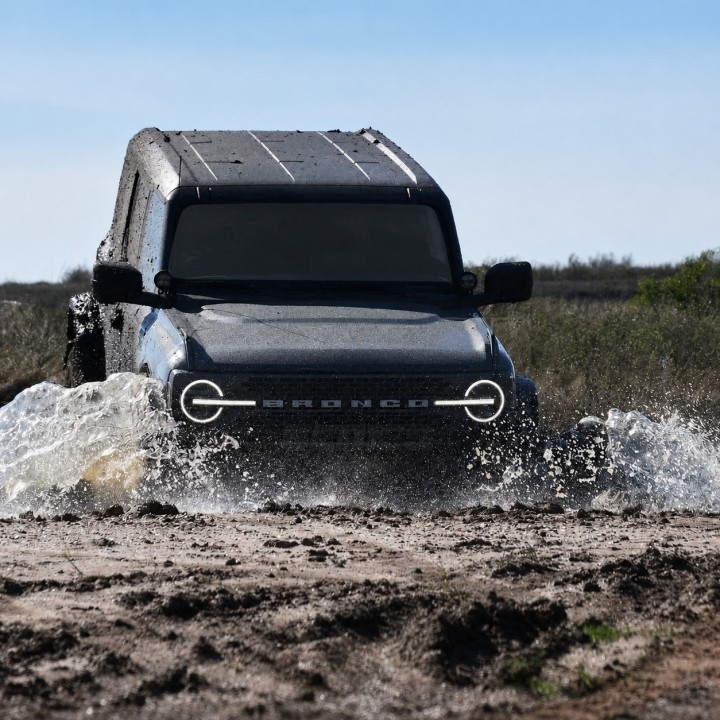 Folia ochronna szyby czołowej Windshield Defense – Ford Bronco 2021+ - ujęcie 4