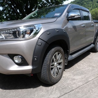 Poszerzenia nadkoli - fender flares - lldpe snakeman 4WD — Toyota Hilux Vigo (SNFF024) - ujęcie 2