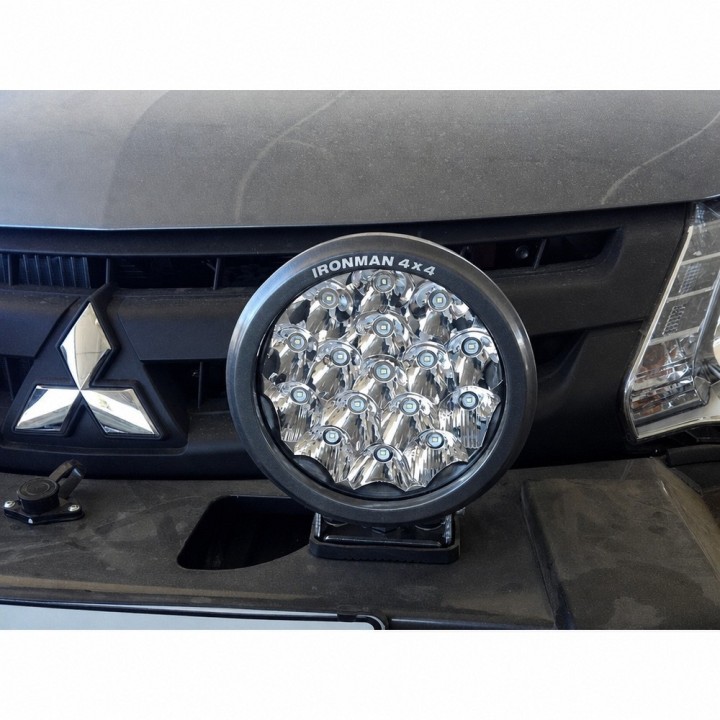 Zderzak Ironman 4x4 — Mitsubishi L200 Triton MQ, Fiat Fullback, Mitsubishi L200 (BBT050NL) - ujęcie 8