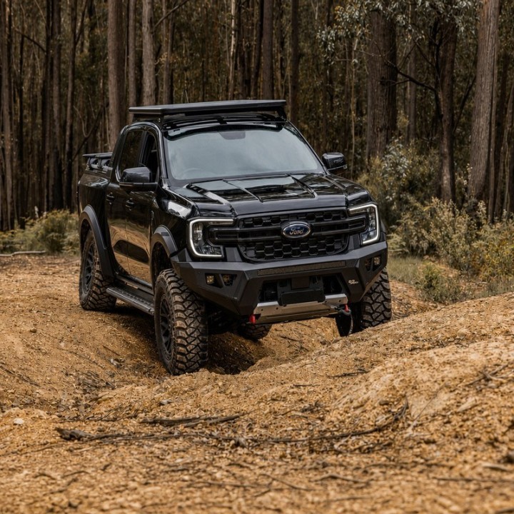 Stalowy przedni zderzak - RAID BAR ironman 4x4 — Ford Ranger Next Gen (BBR110) - ujęcie 11