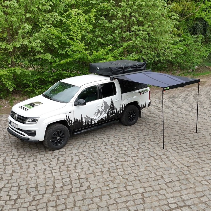 Markiza boczna Wild Camp Horizon w kasecie aluminiowej z LED - ujęcie 2