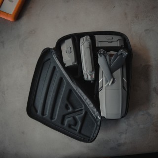 Etui XG Cargo Mini Travel Case do torby Gama – lewe - ujęcie 2