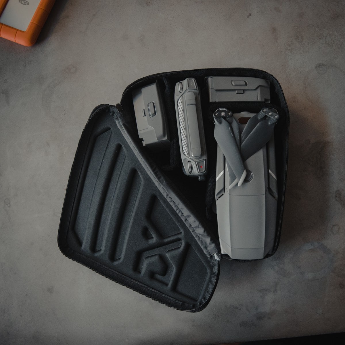 Wnętrze etui XG Cargo Mini z przegródkami