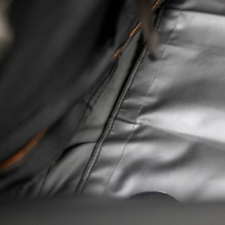 Wykładzina bagażnika XG Cargo Sportsman JK 4D – głośnik z prawej - ujęcie 2