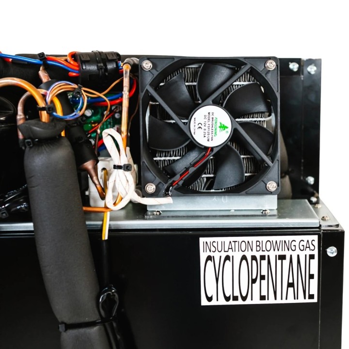 Lodówka kompresorowa do zabudowy Yolco RL105M Black 104 l 12/24V - ujęcie 13
