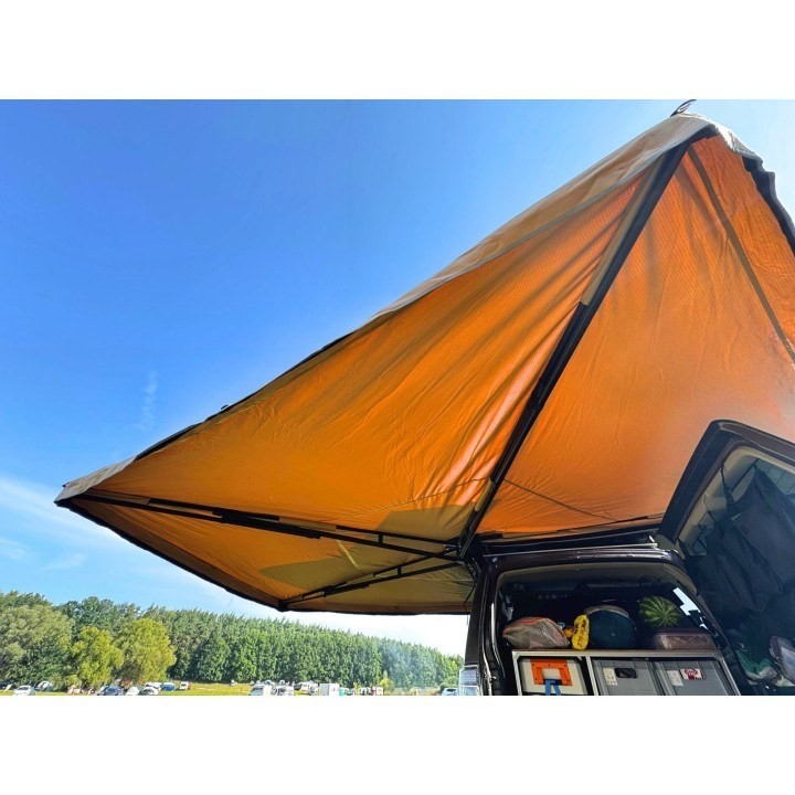 Markiza samochodowa 270 stopni x 2,5m batwing samonośna od strony kierowcy Kangaroowinch - ujęcie 5