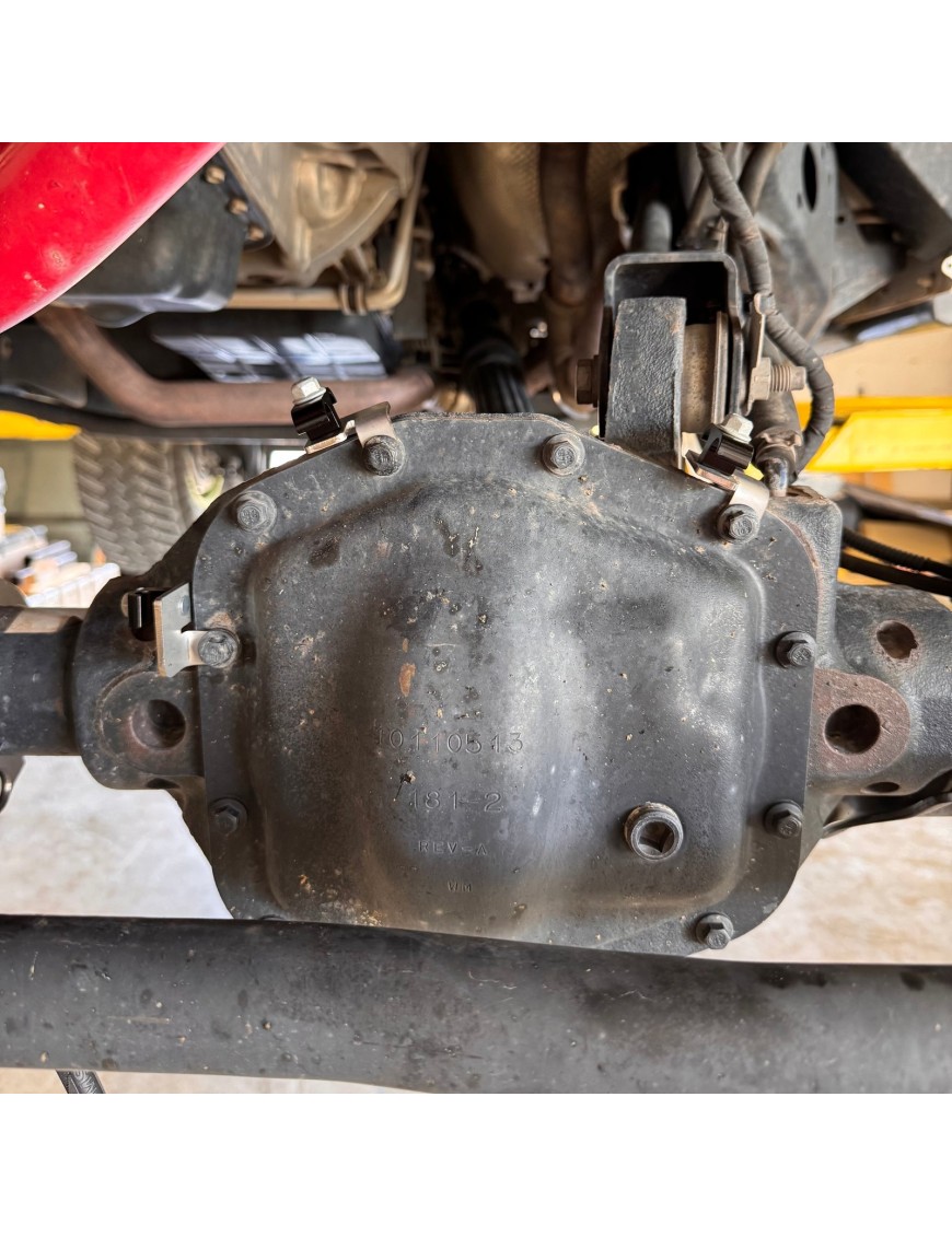 Uchwyty przewodu hydraulicznego APEX TSR — na pokrywę dyferencjału, 3 szt. - ujęcie 2 Uchwyty przewodu hydraulicznego APEX TSR — na pokrywę dyferencjału, 3 szt. - ujęcie 2