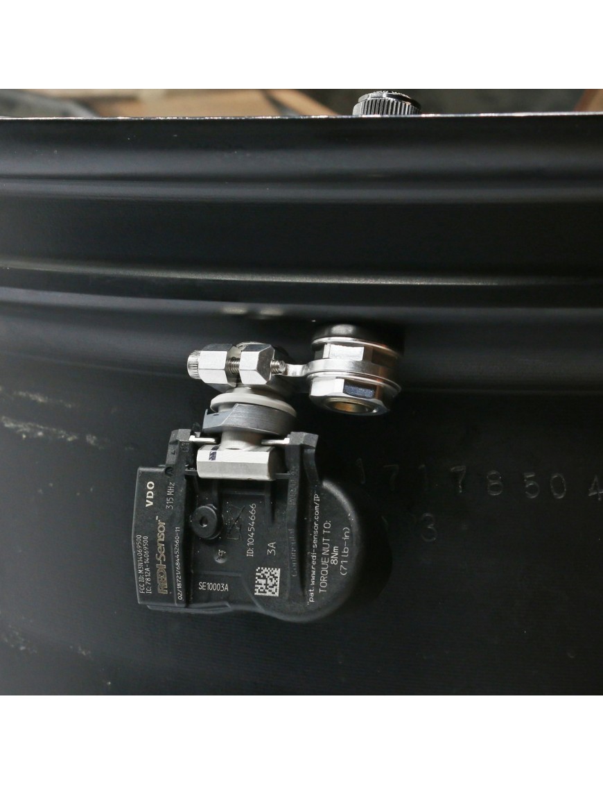 Zestaw adapterów TPMS APEX do zaworów RPV — 4 zawory - ujęcie 4