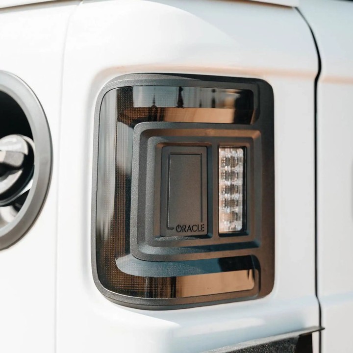 Lampy tylne Oracle Flush Tinted Wrangler JL | Szekla4x4
